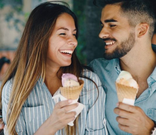120 intrebari interesante pe care sa le pui la prima intalnire
